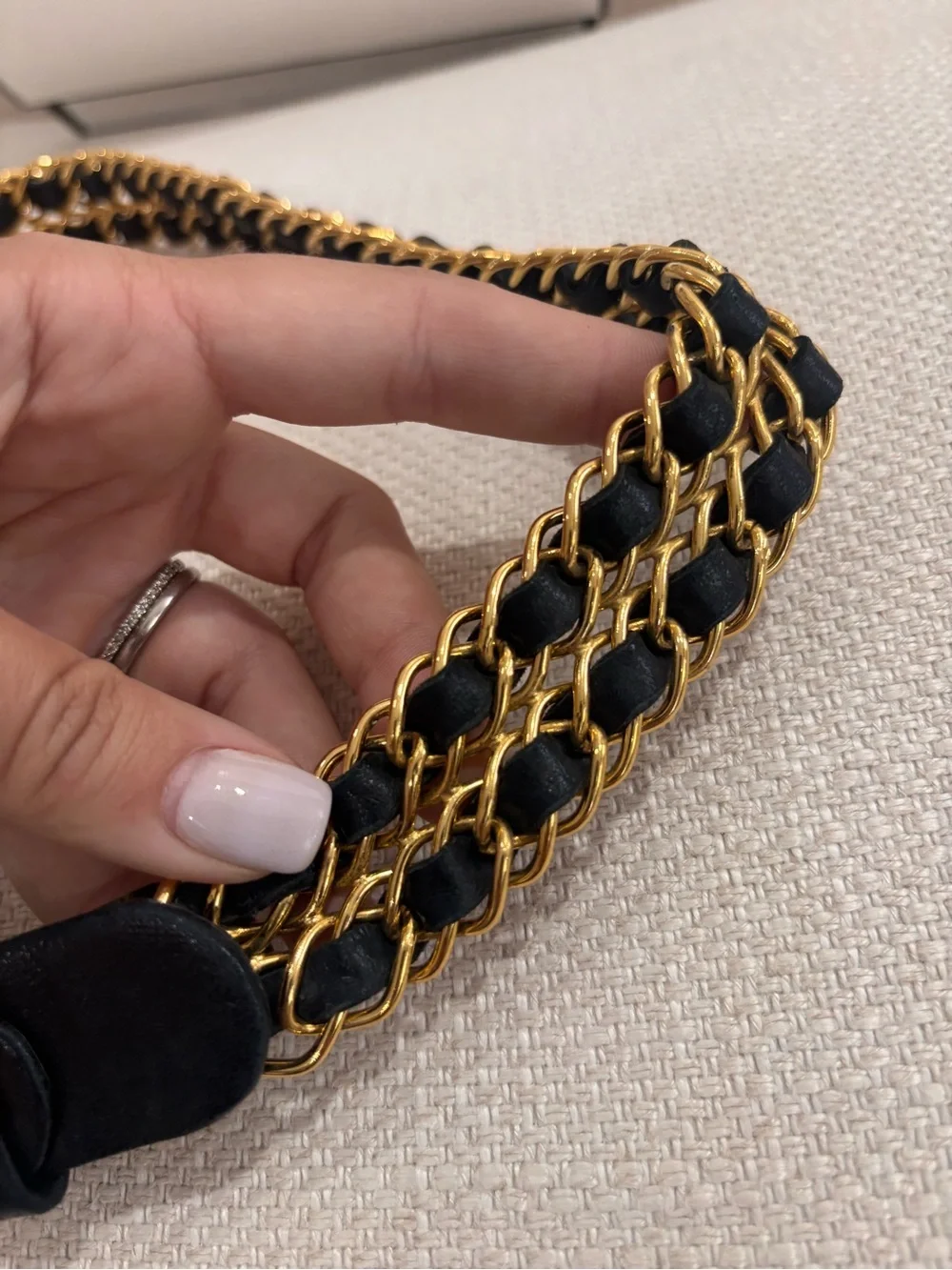 Authentic CHANEL chain link leather 75cm buckle belt